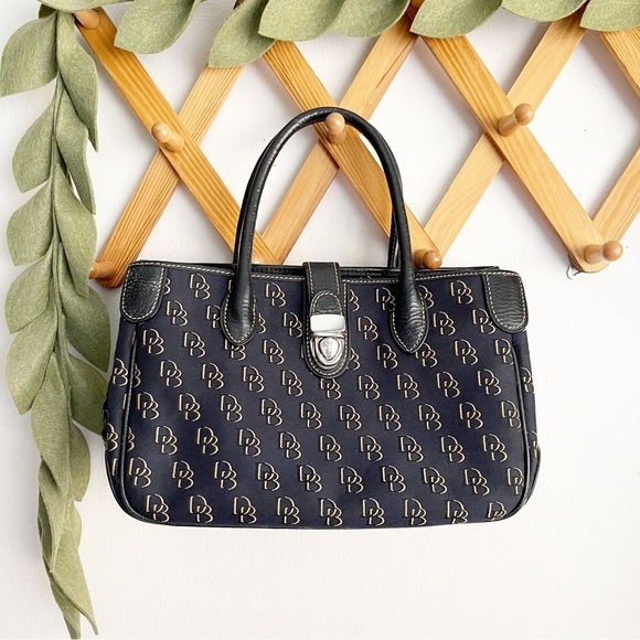 Dooney & Bourke Handbags - Dooney & Bourke Black Signature Print Purse